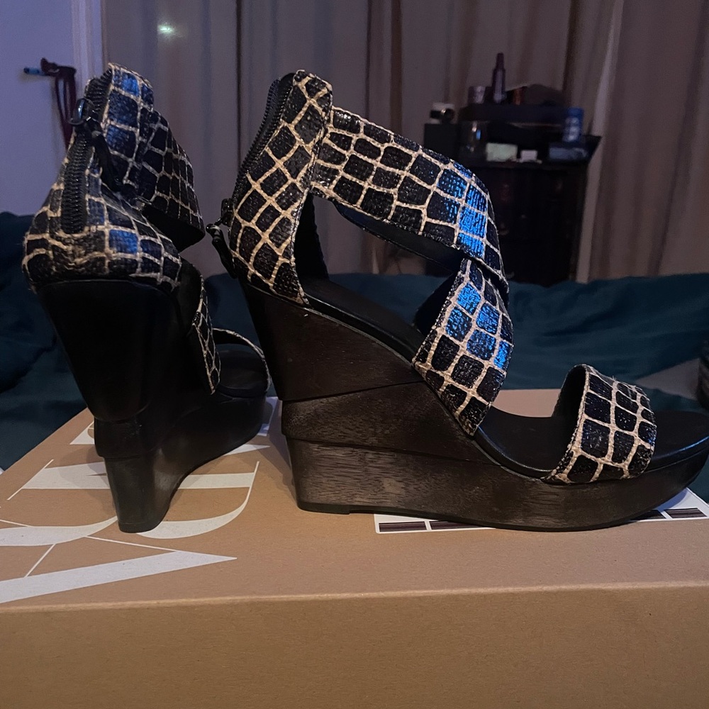 Diane Von Furstenberg gladiator style wedges